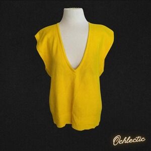 Checkmate yellow v-neck ves